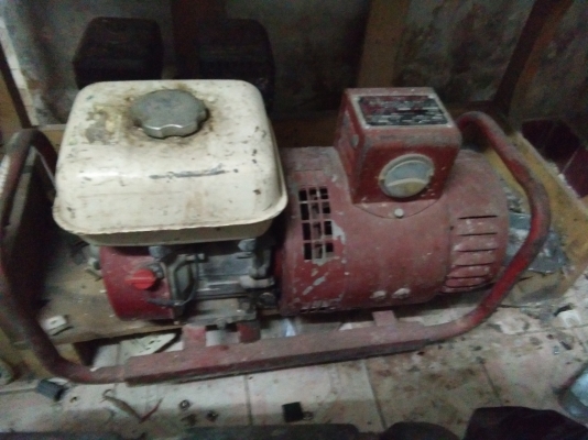 เครื่องปั่นไฟมือสอง