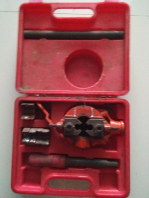 เครื่องต๊าปเกลียว