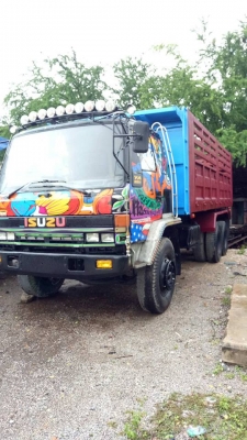 ขาย 10 ล้อดั้ม2 เพลาอีซูซุ 210 วางเครื่อง HO 7C เทอร์โบ