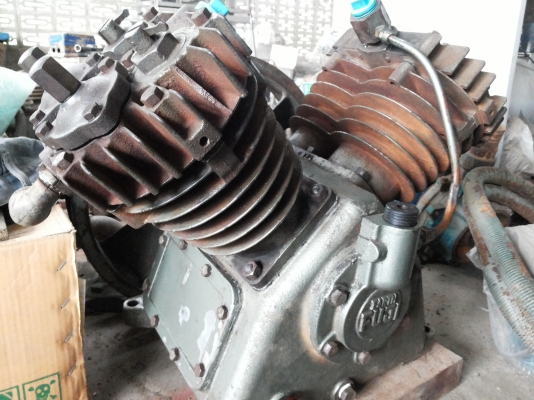 .....หัวปั้มลม fuji made in japan 10 hp. ......แจ่มๆ