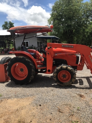 ขายรถไถคูโบต้าL3608พร้อมบุ้งกี๋ตัก สภาพสวยๆเดิมๆเลยคับ ราคา355,000.