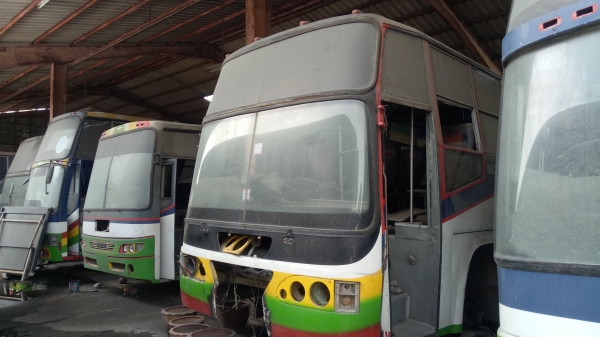 ต้องการขายรถบัสพัดลม 5 คัน (สนใจนัดชมรถได้คับ) ต้องการขายรถบัสพัดลม 5 คัน (สนใจนัดชมรถได้คับ)