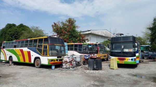 ต้องการขายรถบัสพัดลม 5 คัน (สนใจนัดชมรถได้คับ) ต้องการขายรถบัสพัดลม 5 คัน (สนใจนัดชมรถได้คับ)