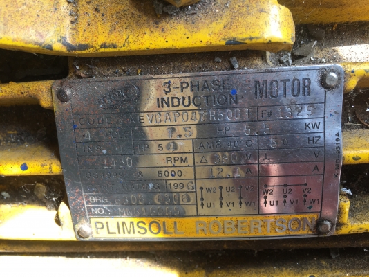 กว้านสลิงไฟฟ้า. 1000 kg.  ไฟ 380 V 3 เฟส. เก่าเก็บไม่ค่อยได้ใช้งาน