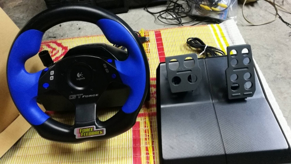 1,500 บ. ส่งฟรี083-2000058  LINE ID: line832923 อุปกรณ์เล่นเกมขับรถ GRAN TURISMO สำหรับต่อพ่วงกับ Play Station2 เชื่อมต่อด้วยหัวUSB ของใหม่จากญี่ปุ่นครบชุดตามภาพ