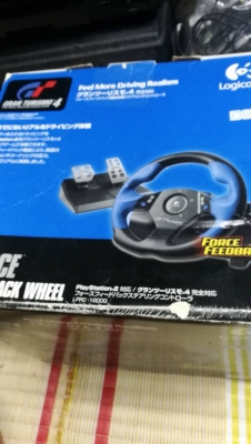 1,500 บ. ส่งฟรี083-2000058  LINE ID: line832923 อุปกรณ์เล่นเกมขับรถ GRAN TURISMO สำหรับต่อพ่วงกับ Play Station2 เชื่อมต่อด้วยหัวUSB ของใหม่จากญี่ปุ่นครบชุดตามภาพ