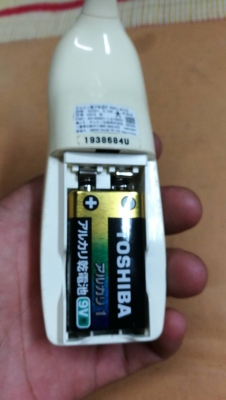 450 บ. ส่งฟรี 083-2000058  LINE ID: line832923 เครื่องวัดอุณหภูมิร่างกาย ยี่ห้อ OMRON  มีจุดวัดเลือกได้สองจุดที่รักแร้แขน หรือที่ใต้ลิ้น วัดง่ายสะดวกแม่นยำ
