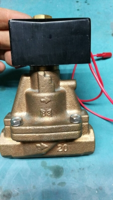 ตัวละ 700 บ. ส่งฟรี 083-2000058  LINE ID: line832923 โซลินอยด์วาล์วเอนกประสงค์ตัวใหญ่ขนาดท่อ  25 mm. ยี่ห้อ CKD ใช้ได้กับ น้ำ น้ำมัน ลม แก็ส  ใช้ไฟบ้าน 220 V.(มีแค่ 2 ตัว)