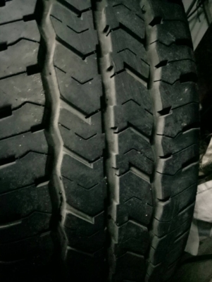 เศษ1เส้น xcd.225/75/15ปี17 ราคา1600บาท โทร.0879050181-0995357594 ส่งได้ทั่วไทย.