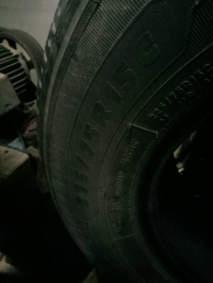 เศษ1เส้น xcd.225/75/15ปี17 ราคา1600บาท โทร.0879050181-0995357594 ส่งได้ทั่วไทย.