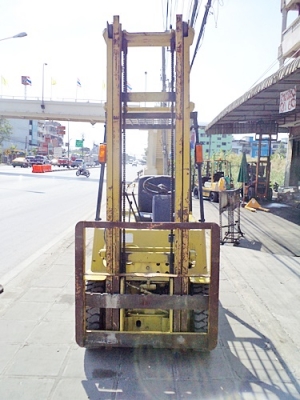 ขายรถยกมิตซูบิชิ 1.5 ตัน  เครื่องเบนซิน  กระบอกคู่  เสาสูง 4 เมตร  ยางตันใหม่  พวงมาลัยเพาเว่อร์  สีเดิมจากนอก นำเข้าจากญี่ปุ่น ใช้งานได้ทันที ราคา140000