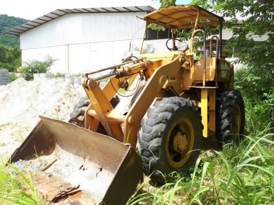 ขาย.235,000 รถตักล้อยาง KOMATSU JH 30 เครื่องดี ปั้มไฮดอร์ลิคดี เกียร์แรง ยางพอได้ รถพร้อมใช้ รถอยู่.ก.ท.ม 090-772-3710 090-772-3708