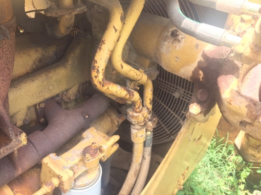 ขาย 1,350,000 รถแทรคเตอร์ CAT D 9 H ซื้อเก่านอกมา 1 ปี ทำงานน้อยมาก เครื่องดี เกียร์ทอคร์แรง ลิปเปอร์หลัง ช่วงล่างแน่นจากนอก เอกสารอินวอยทร์  รถอยู่ สระบุรี 090-772-3710 090-772-3708