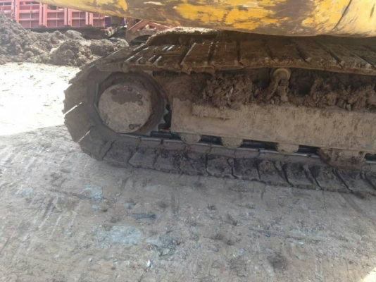 ขาย 1,250,000 บาท KOMATSU PC200-7 เครื่องดี ปั้มแรง โช่หนา เอวแน่น ไฟฟ้าครบ แอร์เย็น เอกสารเล่มทะเบียน รถสวยพร้อมใช้ รถอยู่ จ.นครนายก  090-772-3710 090-772-3708
