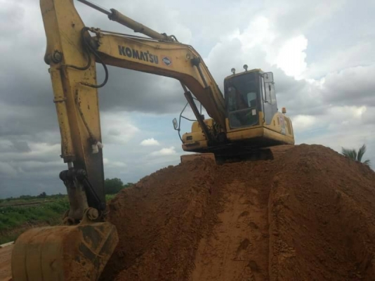 ขาย 1,150,000 บาท KOMATSU PC200-7 (มีไลน์หัวเจาะ) เครื่องดี ปั้มแรง โช่หนา เอวแน่น ไฟฟ้าครบ เอกสารเล่มทะเบียน รถทำงานอยู่ รถอยู่ จ.นครนายก 090-772-3710 090-772-3708
