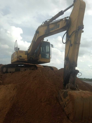 ขาย 1,150,000 บาท KOMATSU PC200-7 (มีไลน์หัวเจาะ) เครื่องดี ปั้มแรง โช่หนา เอวแน่น ไฟฟ้าครบ เอกสารเล่มทะเบียน รถทำงานอยู่ รถอยู่ จ.นครนายก 090-772-3710 090-772-3708