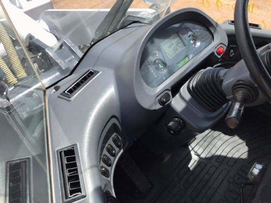 ขายรถตักล้อยาง KOMATSU WA320-6 ปี 2012 รถนอกนำเข้าจากญี่ปุ่น สภาพสวยพร้อมใช้ มีVDOการทำงานครับ