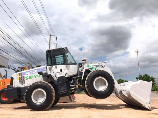 ขายรถตักล้อยาง KOMATSU WA320-6 ปี 2012 รถนอกนำเข้าจากญี่ปุ่น สภาพสวยพร้อมใช้ มีVDOการทำงานครับ