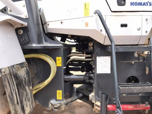 ขายรถตักล้อยาง KOMATSU WA320-6 ปี 2012 รถนอกนำเข้าจากญี่ปุ่น สภาพสวยพร้อมใช้ มีVDOการทำงานครับ