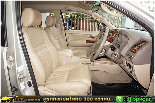 2009 TOYOTA FORTUNER 3.0 V สีบรอนซ์เงิน เกียร์ออโต้