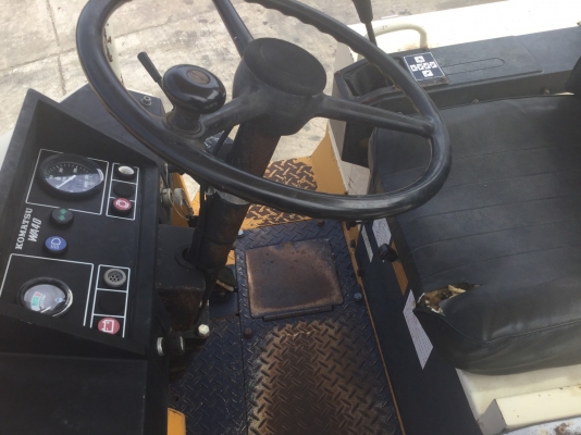 ต้องการขายรถตักดิน