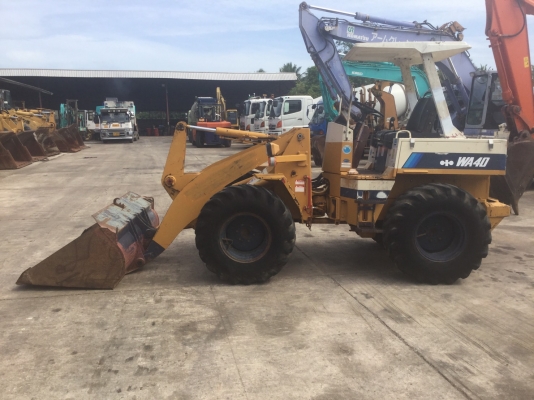 ต้องการขายรถตักดิน