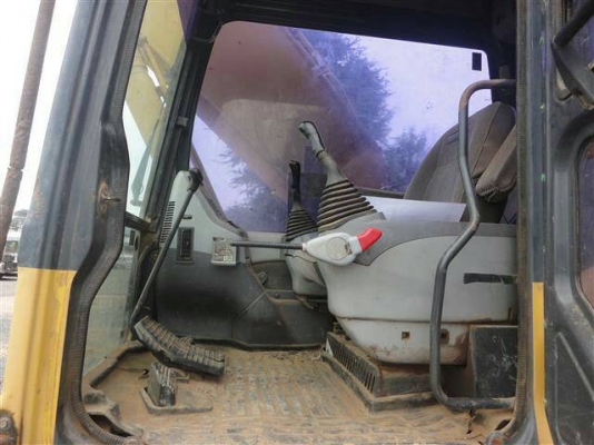 ขาย แม็คโคร.  komatsu