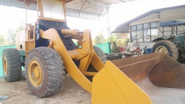 ขายรถตักล้อยาง KOMATSU 530 สภาพพร้อมใช้งาน ราคา360,000 สนใจโทร 090-8588220คุณนะ 093-3258446คุณบิว เว็บไซต์ส่วนตัว www.narong2truck.com www.truck.in.th/498 ID: narong498 ID: 09332584461 เพจ Facebook ณรงค์ ซื้อขายรถมือสอง กลุ่ม Facebook ณรงค์ ซื้อขายรถมือสอ