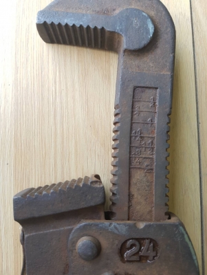 ขายคอม้าขาเดี่ยวเยอรมันขนาด24" Made in Germany.งานเก่า