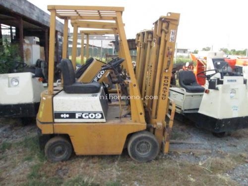 รถยก KOMATSU รุ่น FG09-2 เบนซิน4สูบยกน้ำหนักได้900kg. รหัสสินค้า80802449 ติดต่อ 081-8283376  www.nihonmono.com