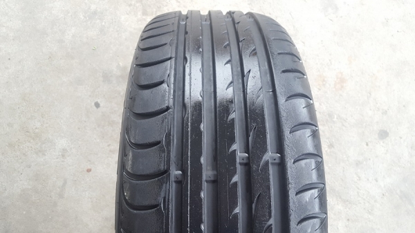 ขายยาง205/50/16 ปี 0215 ROADSTONE 4 เส้น ขายยาง205/50/16 ปี 0215 ROADSTONE 4 เส้น