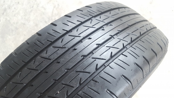 ขายยาง215/60/16 ปี 16 BRIDGESTONE ER33 2 เส้น