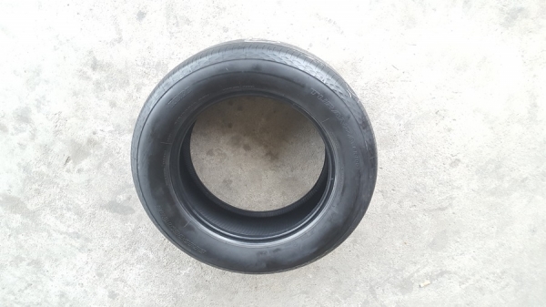 ขายยาง215/60/16 ปี 16 BRIDGESTONE GR100 2 เส้น ขายยาง215/60/16 ปี 16 BRIDGESTONE GR100 2 เส้น