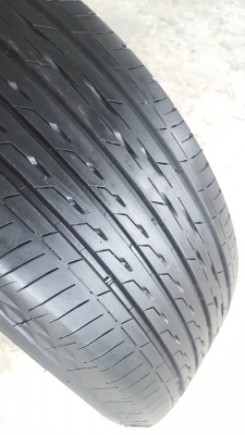 ขายยาง215/60/16 ปี 16 BRIDGESTONE GR100 2 เส้น ขายยาง215/60/16 ปี 16 BRIDGESTONE GR100 2 เส้น