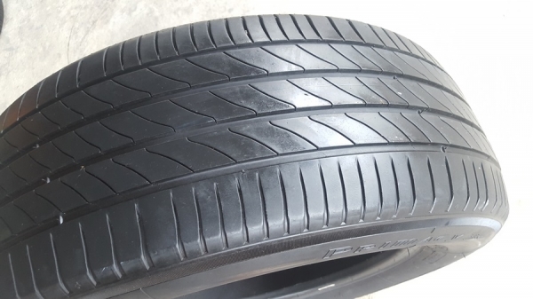 ขายยาง215/60/16 ปี 15 MICHERLIN 3ST 4 เส้น