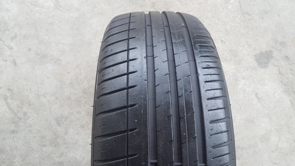 ขายยาง195/55/15 ปี 13 MICHERLIN PILOT3 4 เส้น