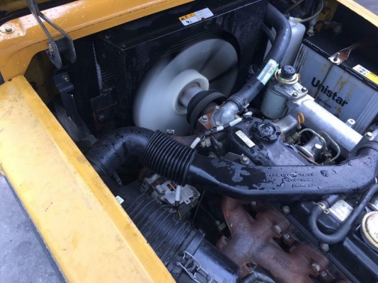 ขายรถโฟลค์ลิฟท์มือสองสำหรับตักยางพาราตักยางก้อนตักยางถ้วย ขายรถโฟลค์ลิฟท์มือสองสำหรับตักยางพาราตักยางก้อนตักยางถ้วย