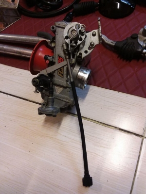 ขายคาบูแต่ง fcr35 สภาพสวยสดๆจากยุ่นใส่ตรงรุ่นsr400