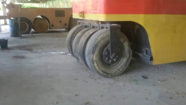 ขาย 295,000 บาท รถบดล้อยาง 9 ล้อ WATANABE WP902 เครื่องดี เกียรดี ยางไม่สวย เอกสารเล่มทะเบียน ม.79 รถอยู่ จ.นครสวรรค์ โทร&ไอดีไลน์ 0610710295 ขาย 295,000 บาท รถบดล้อยาง 9 ล้อ WATANABE WP902 เครื่องดี เกียรดี ยางไม่สวย เอกสารเล่มทะเบียน ม.79 รถอยู่ จ.นครสวรรค์ โทร&ไอดีไลน์ 0610710295