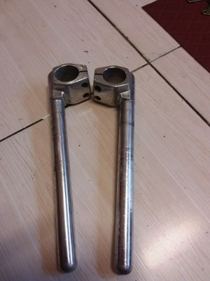 ขายแฮนด์จับโช๊ค magura