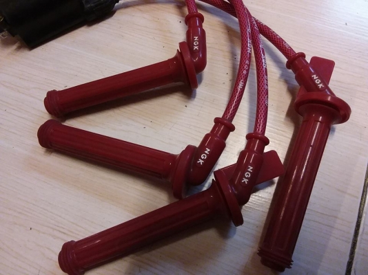 ขายคลอย์พร้อมสายหัวเทียนแต่ง ngk ใส่ตรงรุ่น cb400 vtec 1/2/3 ขายคลอย์พร้อมสายหัวเทียนแต่ง ngk ใส่ตรงรุ่น cb400 vtec 1/2/3