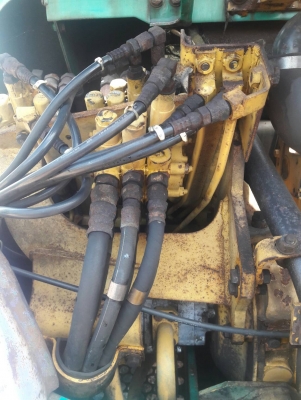 ขายKOMATSU  PC40-7  เก่าญี่ปุ่นแท้  สภาพสวย มีลายแย๊ก  เครื่องปั๊มดี  ลองระบบกันได้ทุกวัน  โทร  089-3818694  ดวงนภา