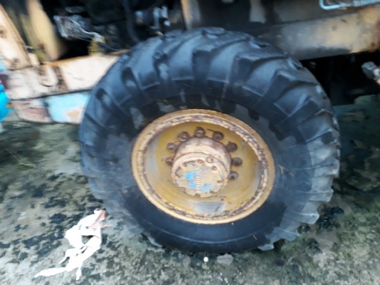 KOMATSU รุ่น JH 30 B เครื่อง 4 สูบ