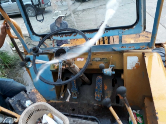 KOMATSU รุ่น JH 30 B เครื่อง 4 สูบ