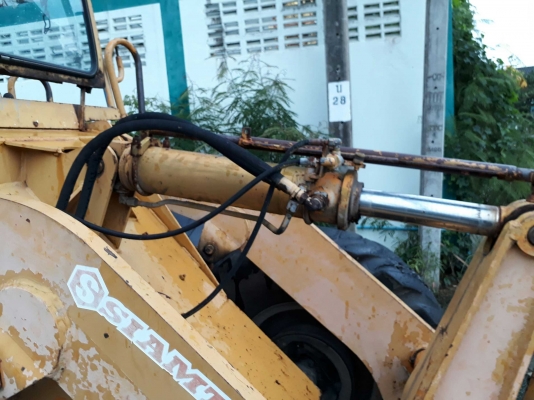 KOMATSU รุ่น JH 30 B เครื่อง 4 สูบ