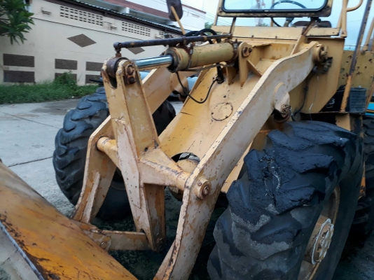 KOMATSU รุ่น JH 30 B เครื่อง 4 สูบ