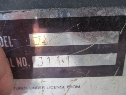 รถแทรกเตอร์ KOMATSU รุ่น D 85 ESS-2