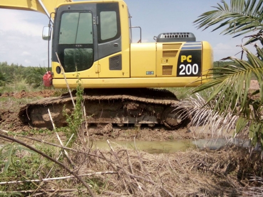 ฝากขายรถแบคโฮ KOMATSU PC200รุ่น8 รถบ้านพร้อมใช้งานอุปกรณ์ครบ ฝากขายรถแบคโฮ KOMATSU PC200รุ่น8 รถบ้านพร้อมใช้งานอุปกรณ์ครบ