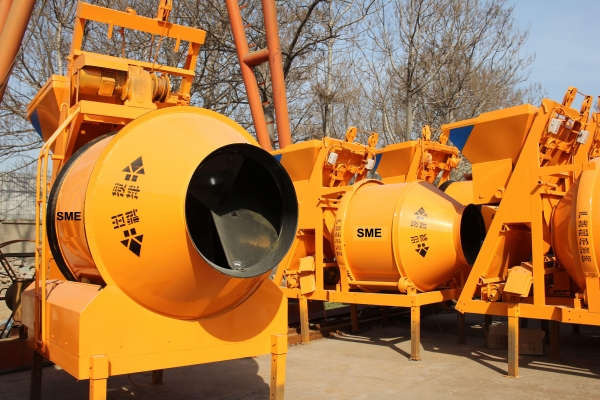 เครื่องผสมปูน ไฟฟ้า-เครื่องยนต์