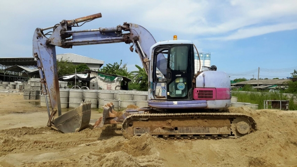 แบคโฮ KOMATSU PC128UU